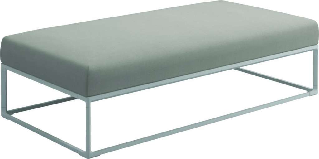 Gloster - Maya Ottomane - fife bone - gestell white - 150 x 75 cm - outdoor