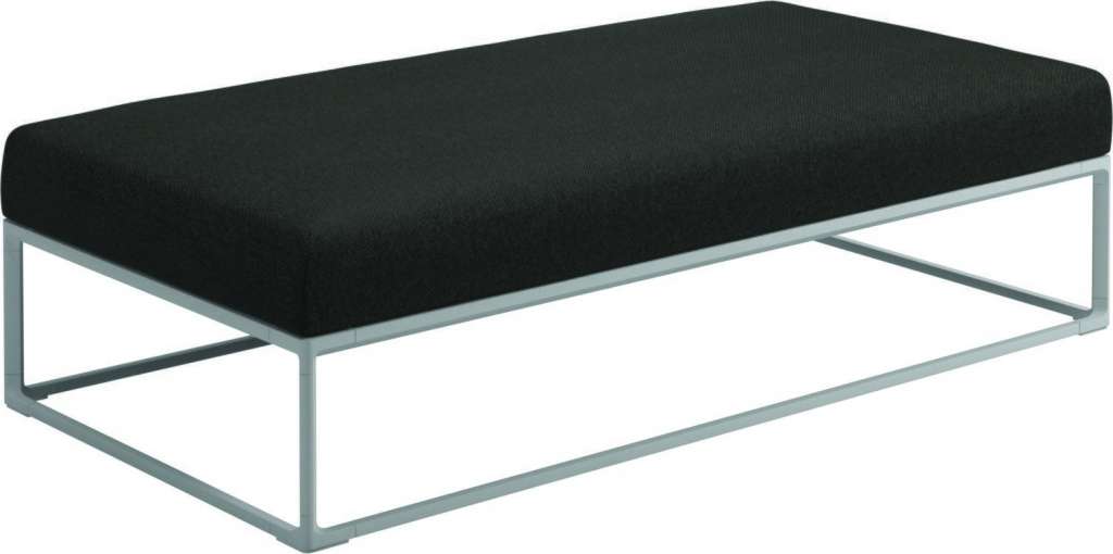 Gloster - Maya Ottomane - ravel sable - gestell white - 150 x 75 cm - outdoor