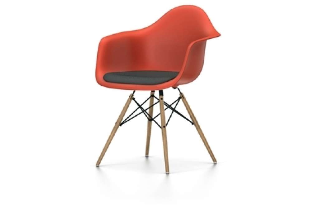 Vitra - DAW mit Sitzpolster - rot - Sitzhöhe 46 cm - Gestell Esche - indoor