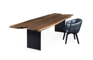 Janua - SK 08 Butterfly Tisch - Eiche geköhlt/ gekalkt (Ton grau) - Gestell Rostbraun pulverbeschichtet - 220x100 - indoor