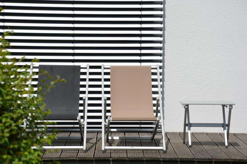 Jan Kurtz - Rimini Liegestuhl - Gestell eloxiert - taupe - outdoor
