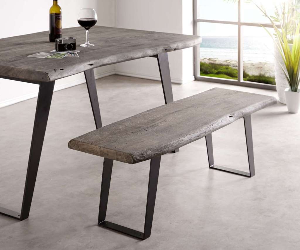 DELIFE Sitzbank Live-Edge 135x40 Akazie Platin Gestell schräg schwarz, Bänke, Baumkantenmöbel, Massivholzmöbel, Massivholz, Baumkante, Wolf Live Edge