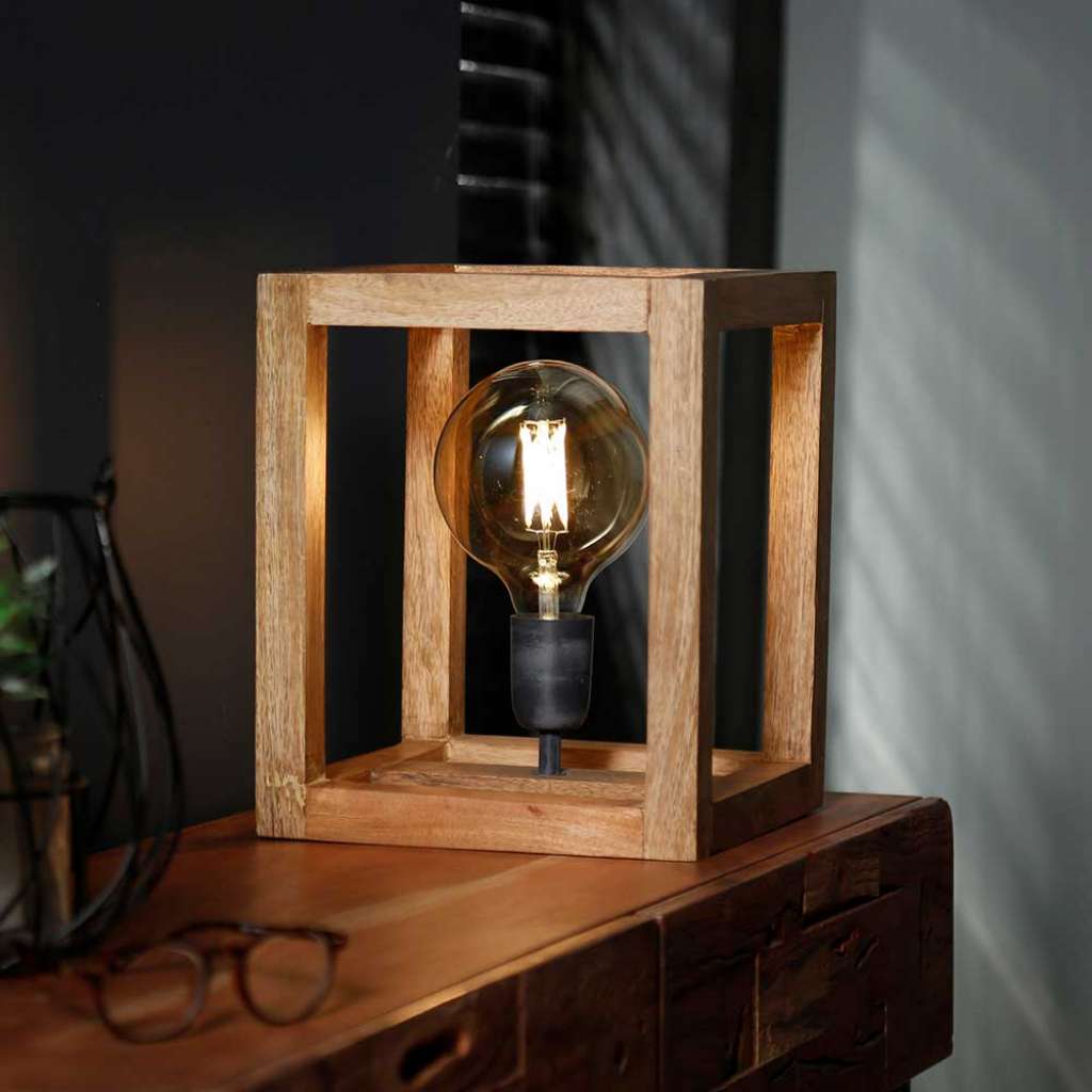Tischlampe aus Massivholz modern