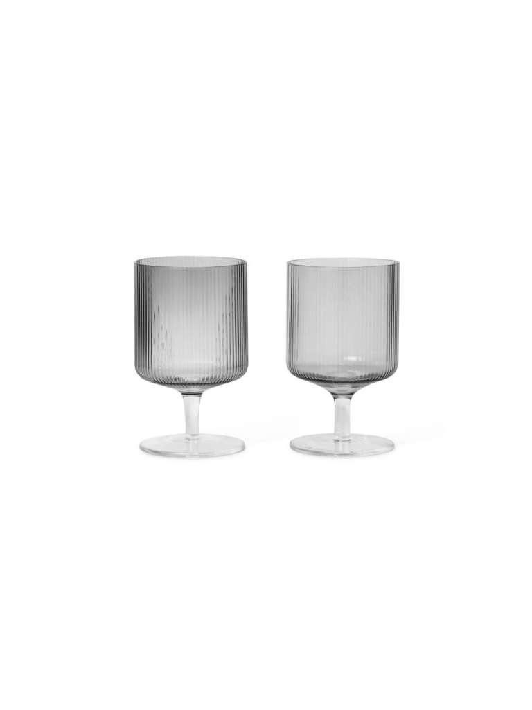 ferm LIVING - Ripple Weingläser - rauchgrau - indoor