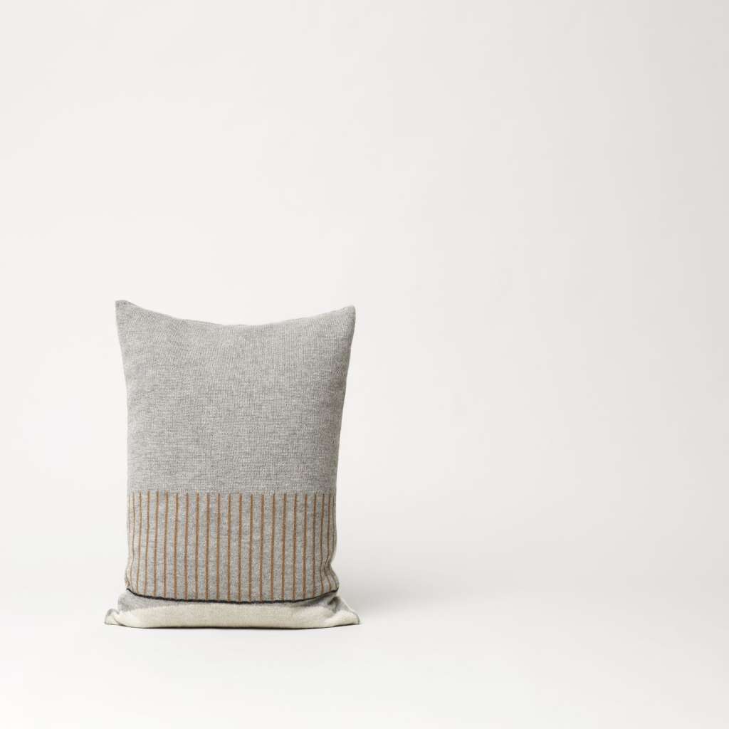 Form&Refine - Aymara Kissen, gemustert Grau, 52 x 52 cm - indoor