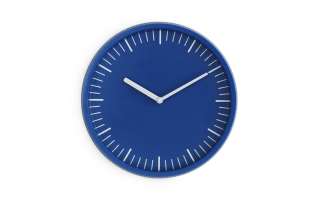 Normann Copenhagen - Day Wanduhr - blau - indoor