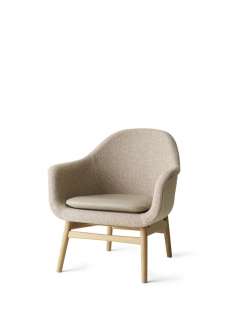Menu - Harbour Lounge Chair - natur Eiche - Savanna beige - Kissen Nuance 40782 - indoor