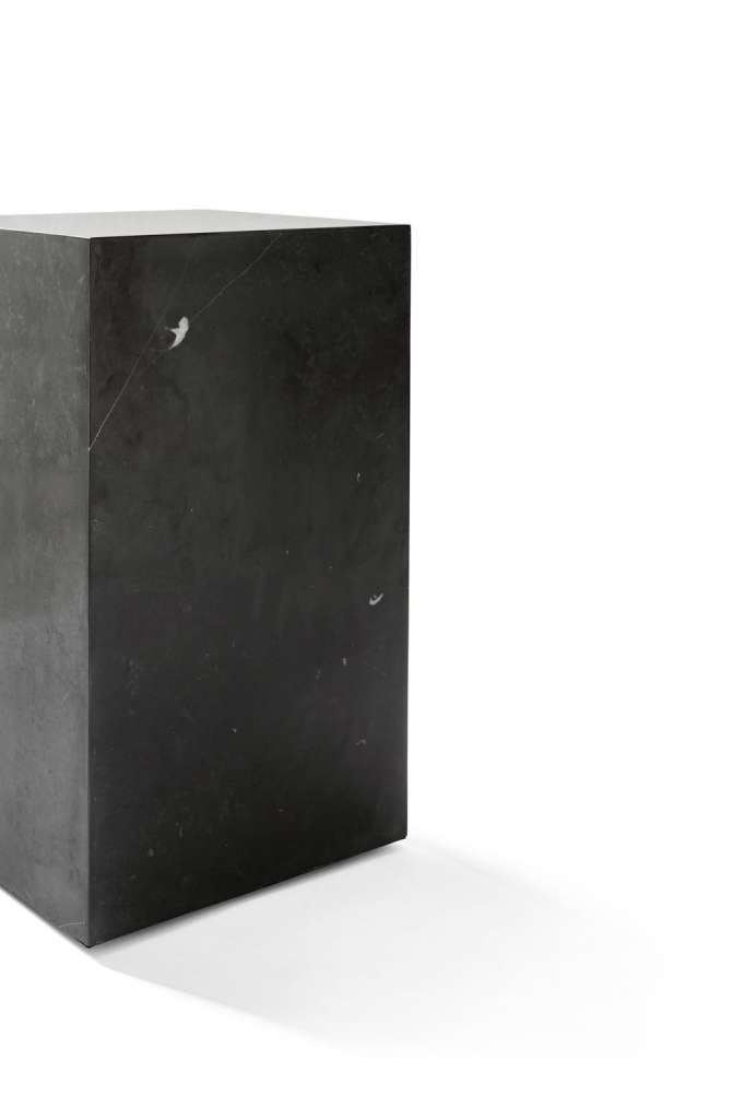 Menu - Plinth Tisch - Black Marble - tall - indoor
