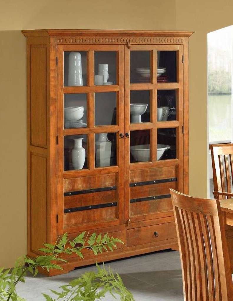 Vitrine Akazie 134x50x196 honig  lackiert OXFORD #0456