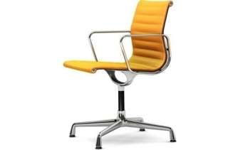 Vitra - Aluminium Chair - EA 104 - 72 gelb poppyred - indoor
