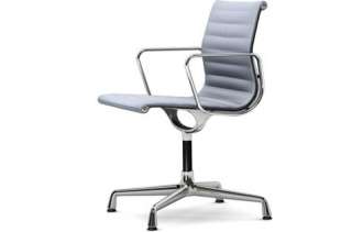 Vitra - Aluminium Chair - EA 104 - 74 dunkelblau elfenbein - indoor