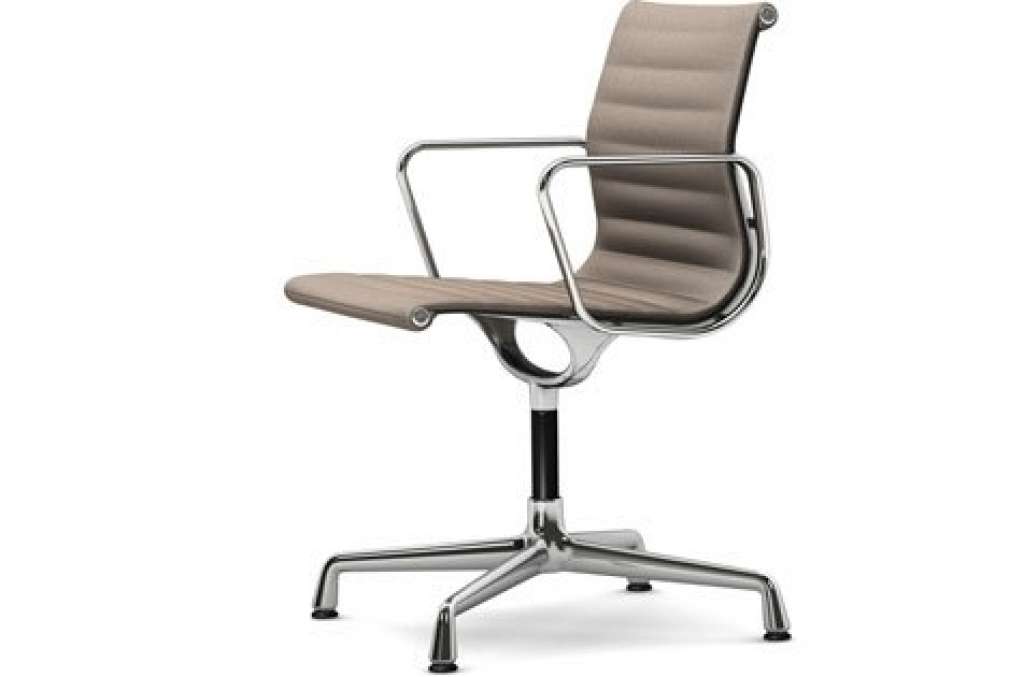 Vitra - Aluminium Chair - EA 104 - 80 warmgrey moorbraun - indoor