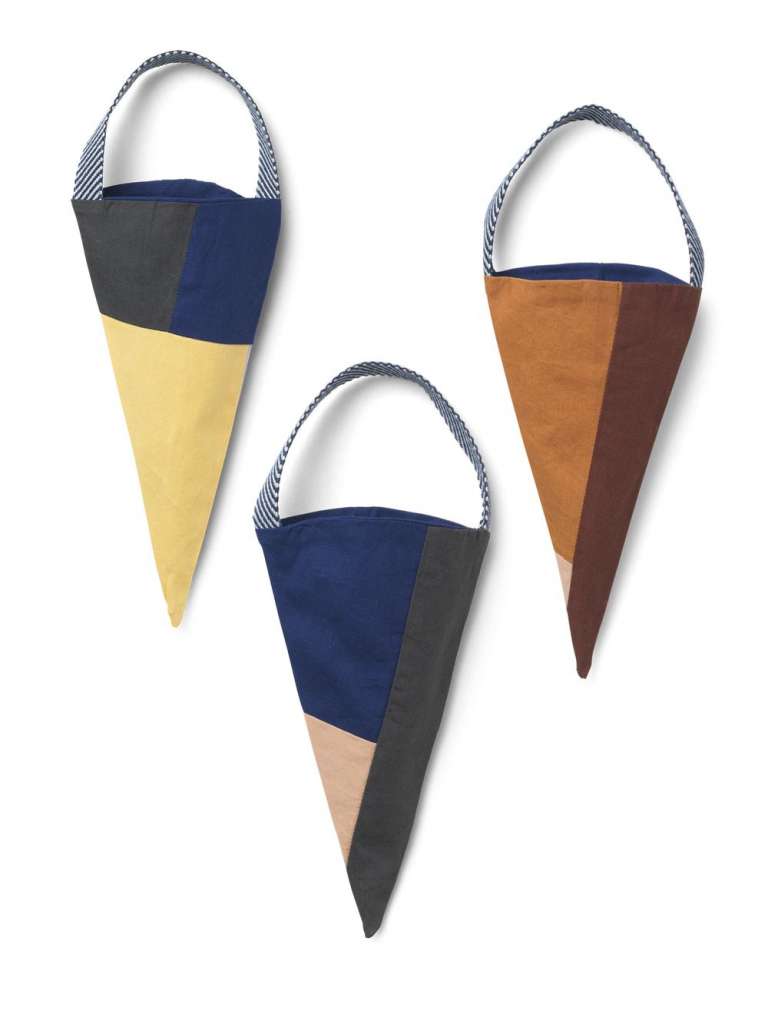 ferm LIVING - Shay Weihnachtsstofftüten (3er-Set) - indoor