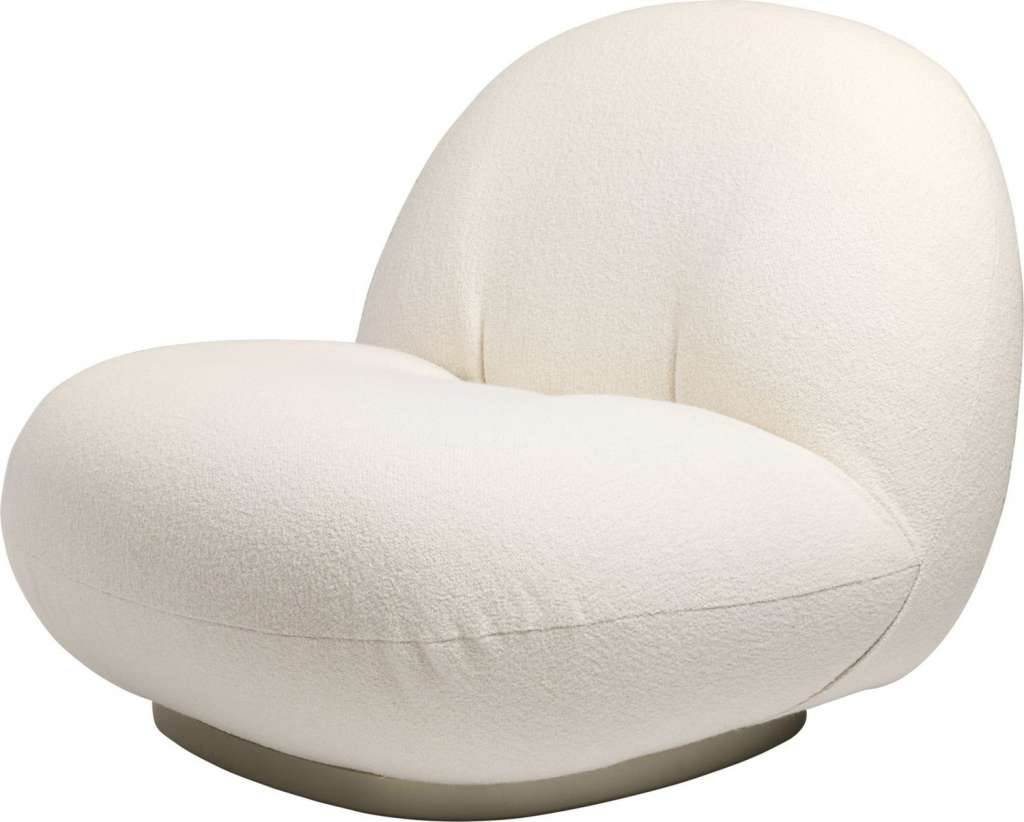 Gubi - Pacha Lounge Chair - gold - Karakorum - indoor