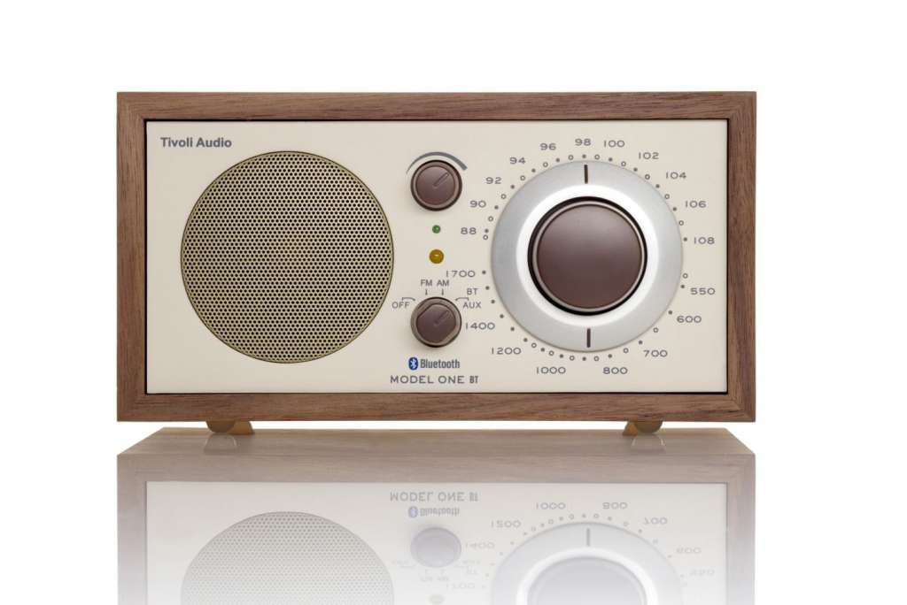 Tivoli Audio - Model One Radio - walnuss/beige - indoor