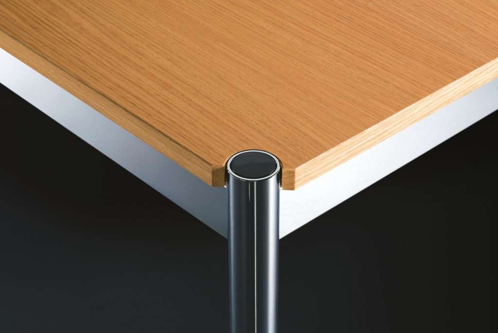 USM Haller - Haller Tisch 75 x 75 cm - Eiche furniert, natur geölt - indoor