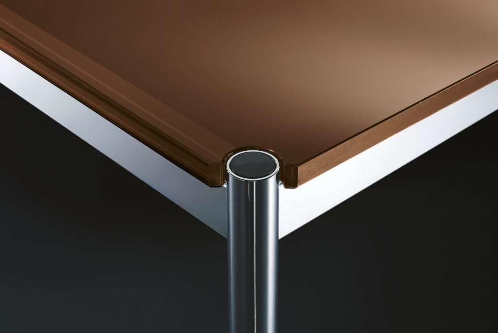 USM Haller - Haller Tisch 75 x 75 cm - hochglänzendes Glas braun - indoor