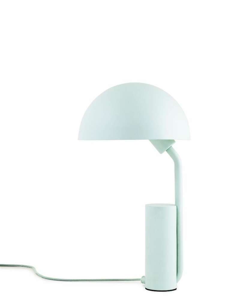 Normann Copenhagen - Cap Tischleuchte - misty blue - indoor