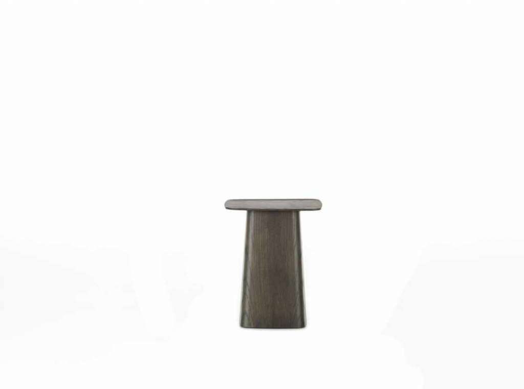 Vitra - Wooden Side Table - Eiche dunkel - S - indoor