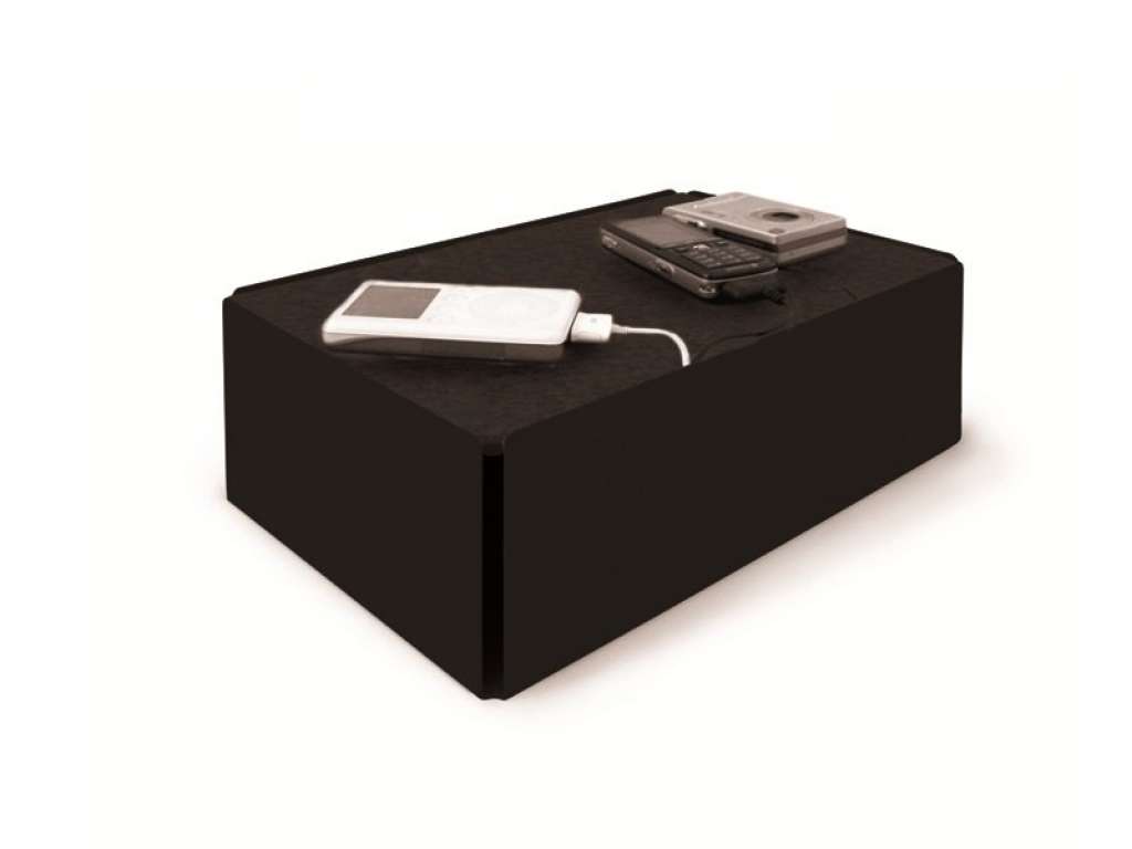 Konstantin Slawinski - Charge Box - schwarz/schwarz - indoor