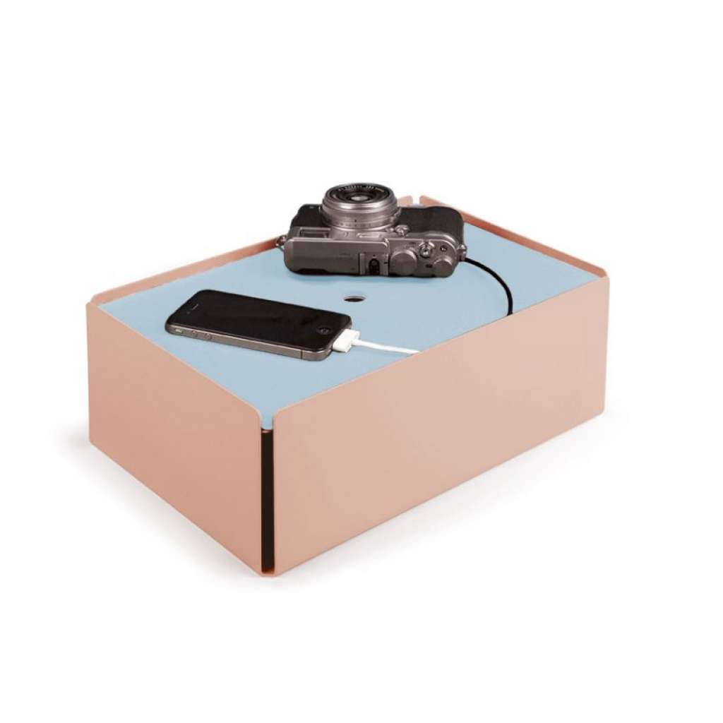 Konstantin Slawinski - Charge Box - hellblaues Leder - beige rot - indoor