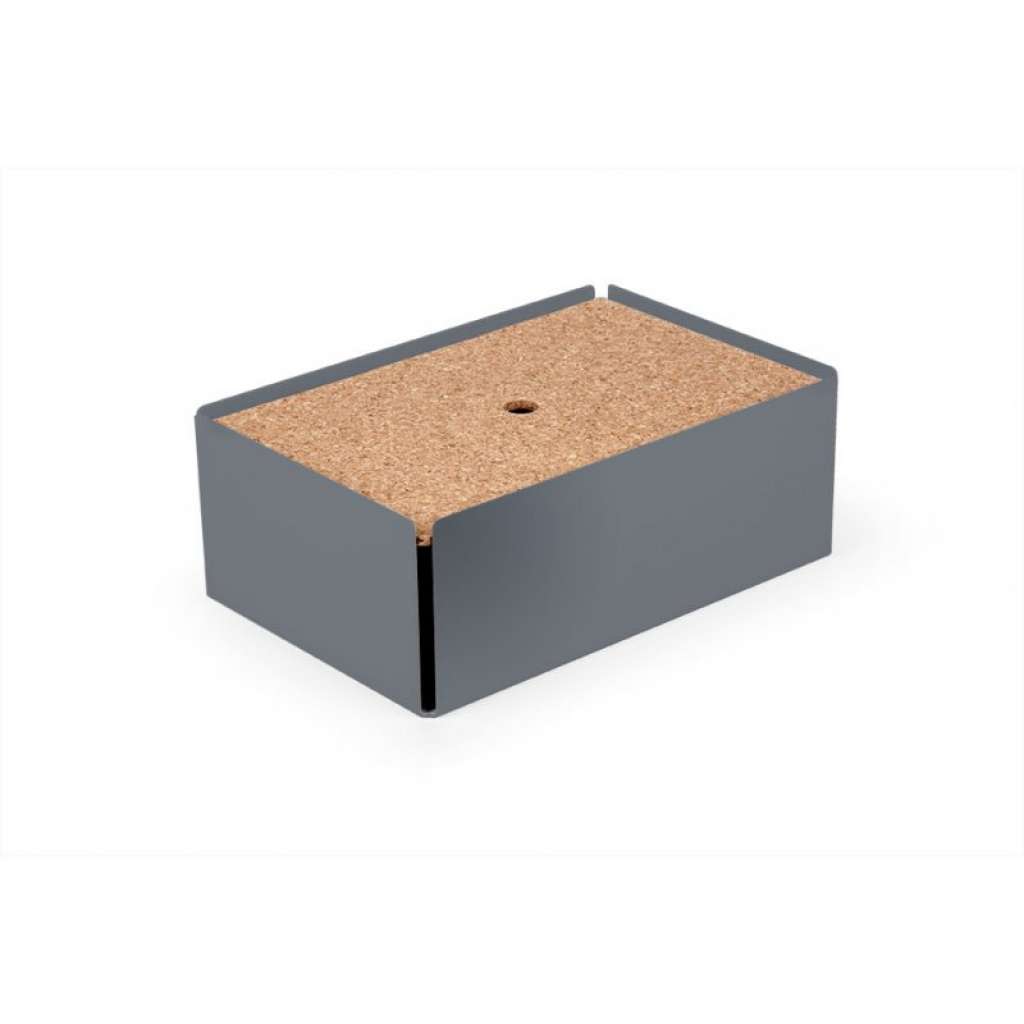 Konstantin Slawinski - Charge Box - Kork - fehgrau - indoor