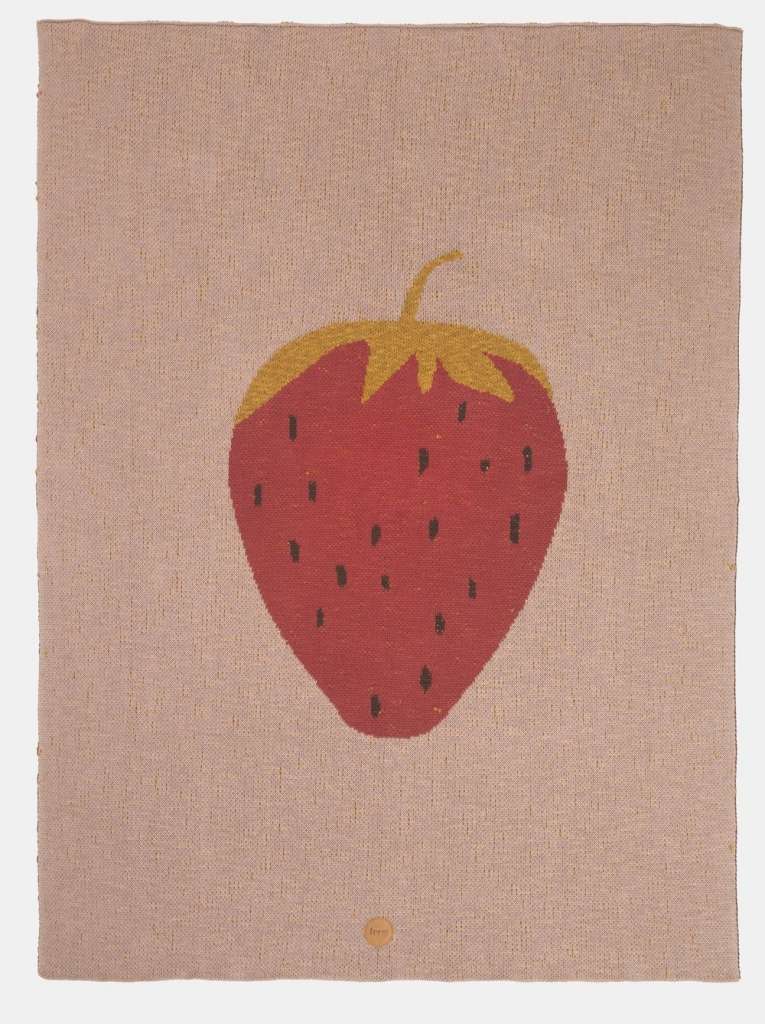 ferm LIVING - Fruiticana Decke - Erdbeere - indoor