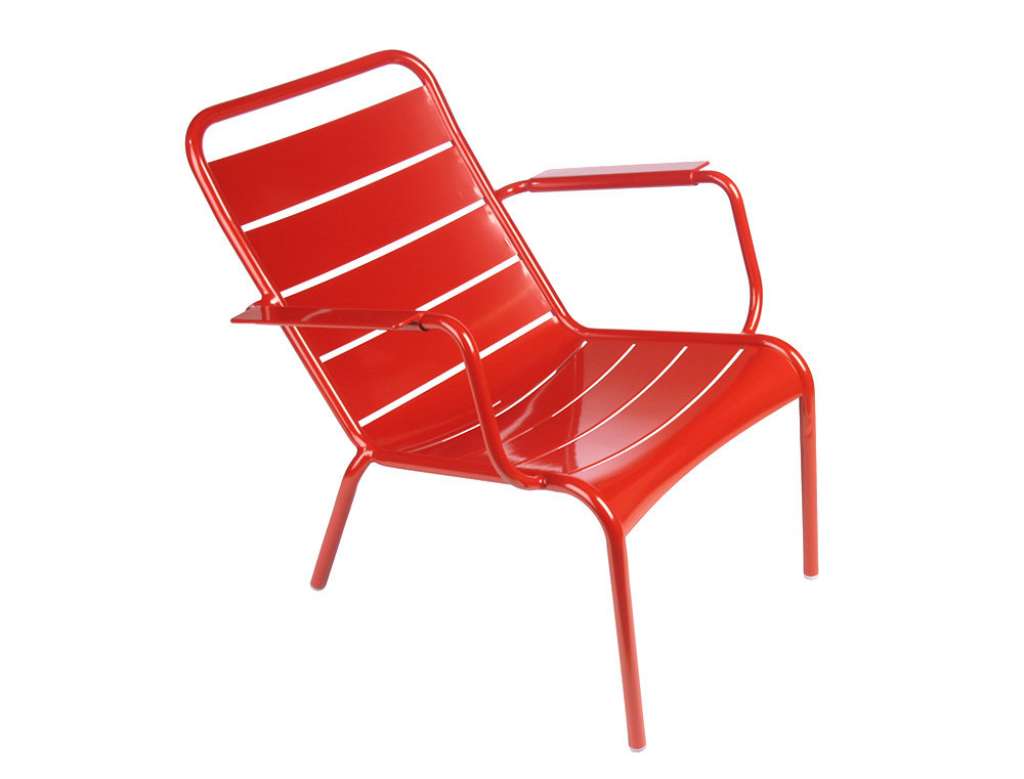 Fermob - LUXEMBOURG Niedriger Sessel - 67 Mohnrot satiniert - outdoor