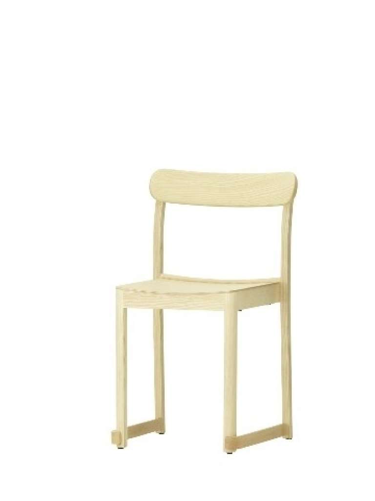 Artek - Atelier Stuhl - Esche natur, klar lackiert - indoor