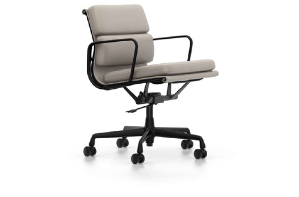 Vitra - EA 217 Soft Pad Chair - Vitra Leder 71 sand - indoor