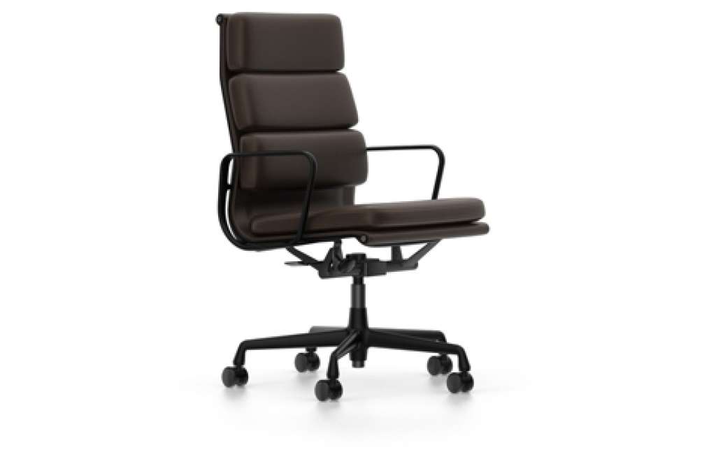Vitra - EA 219 Soft Pad Chair - Vitra Leder 68 chocolate - indoor