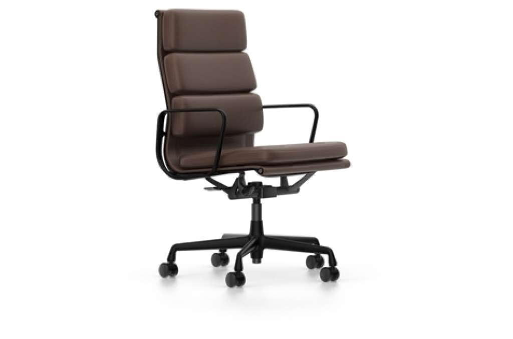 Vitra - EA 219 Soft Pad Chair - Vitra Leder 69 kastanie - indoor