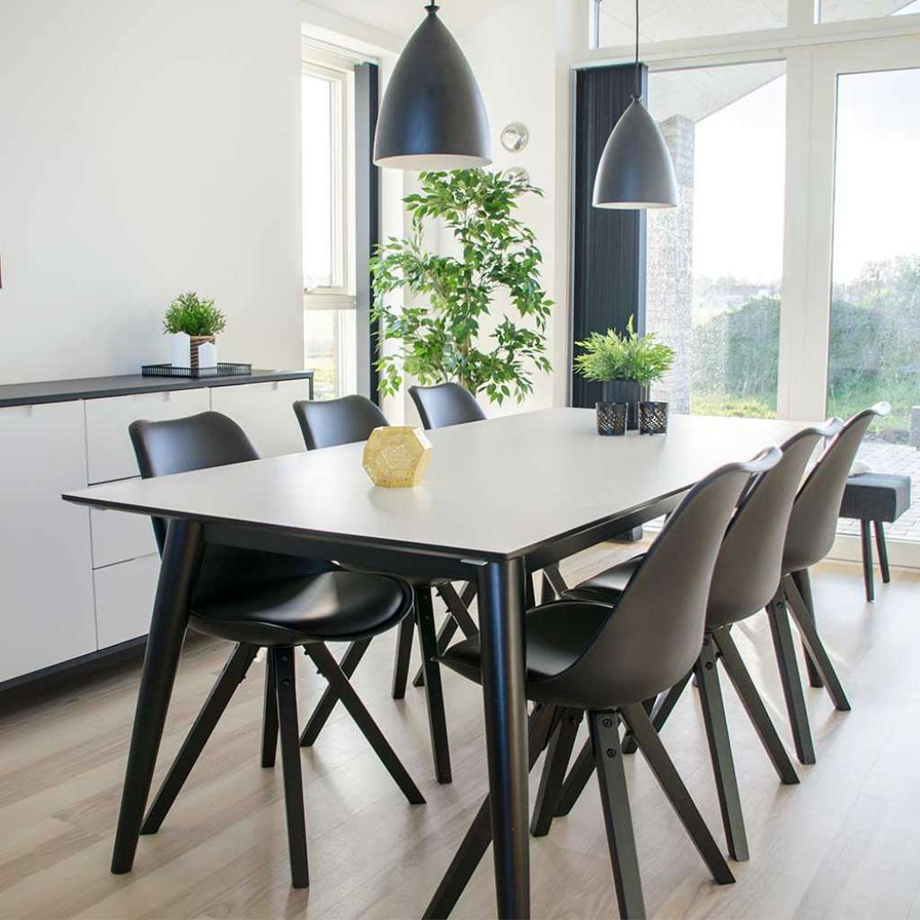 Esszimmergarnitur in Schwarz und Weiß Skandi Design (7-teilig)