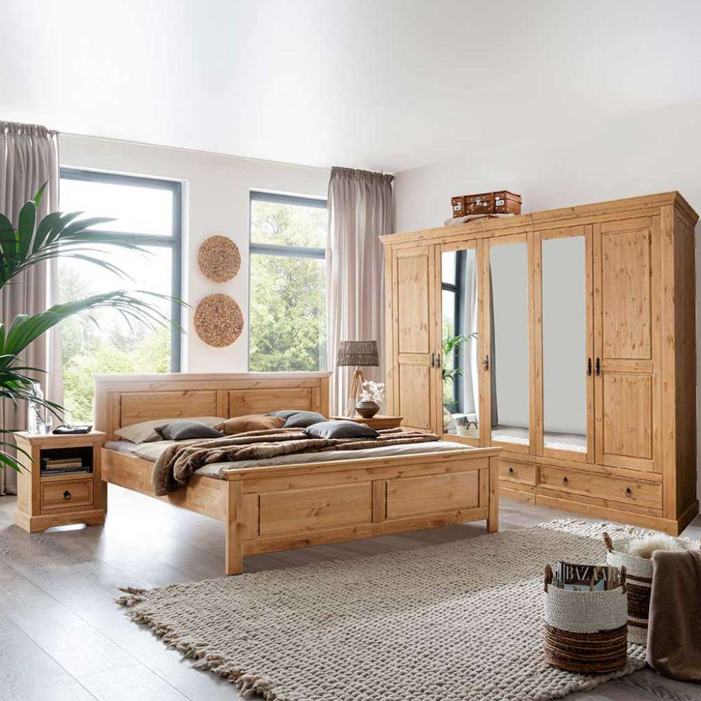 Landhaus Schlafzimmer aus Kiefer Massivholz Eichefarben gebeizt und geölt (4-teilig)