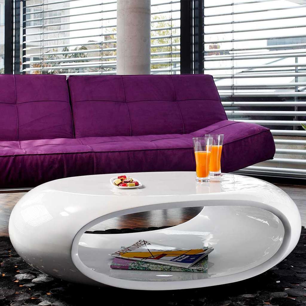 Moderner Couchtisch in Hochglanz Weiß oval