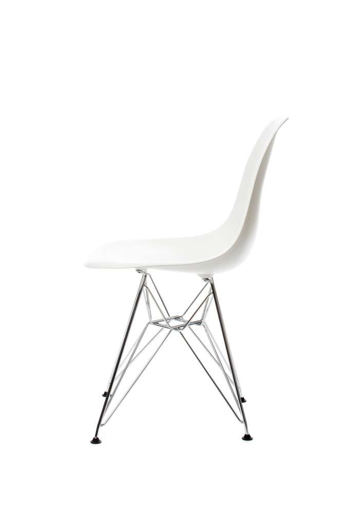 Vitra - DSR Eames Plastic Sidechair - weiß - Sitzhöhe 43 cm - indoor