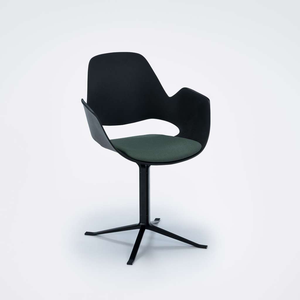 Houe - Falk Stuhl Säulengestell - Black - mit Sitzkissen dunkelgrün - indoor