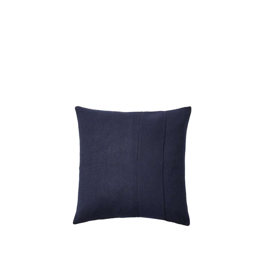 Muuto - Layer Kissen - 50 x 50 cm - mitternachtsblau - indoor