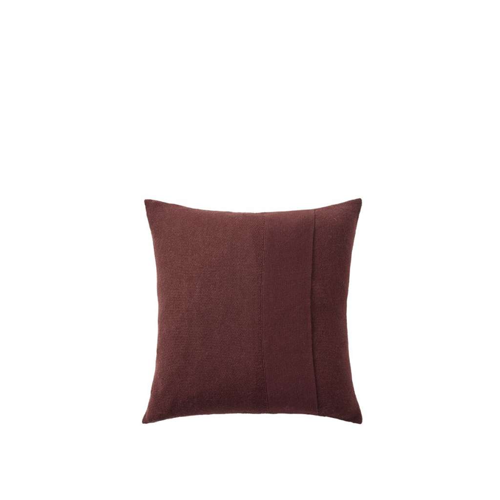 Muuto - Layer Kissen - 50 x 50 cm - burgunderrot - indoor