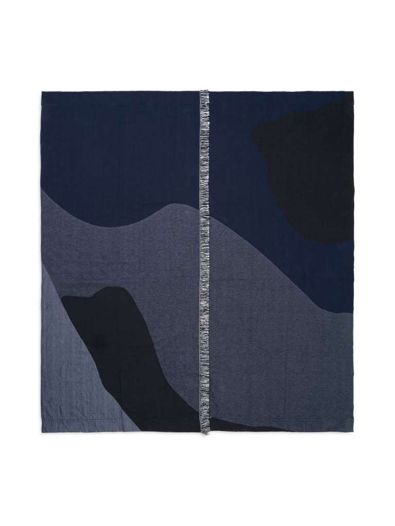 ferm LIVING - Vista Tagesdecke - dunkelblau - indoor