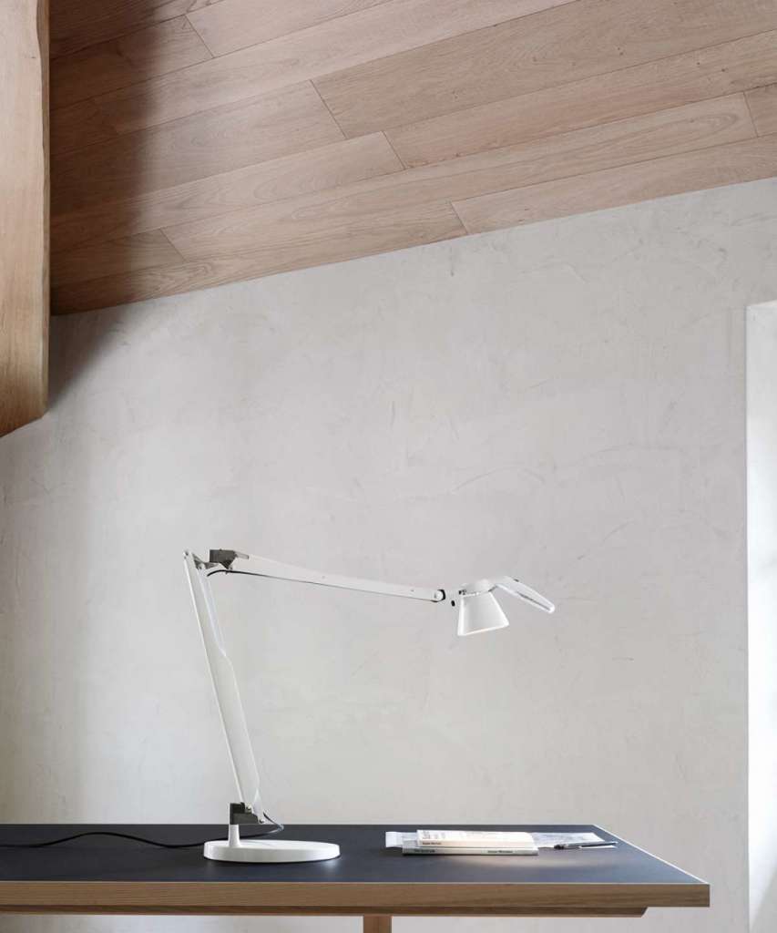 Luceplan - Fortebraccio LED Tischleuchte - white - indoor