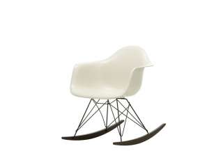 Vitra - RAR Eames Plastic Armchair - oxidrot - indoor