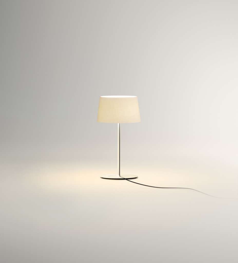 Vibia - Warm Tischleuchte - weiß NCS S 0300-N - Ø 22 - indoor