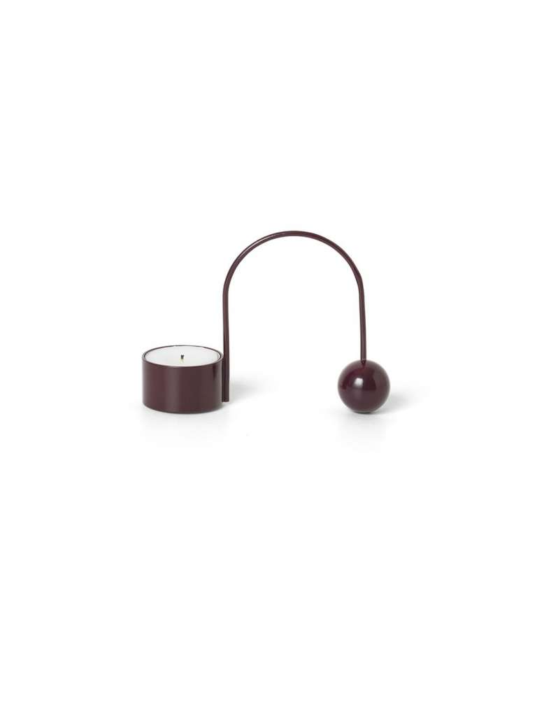 ferm LIVING - Balance Teelichthalter - Aubergine - indoor