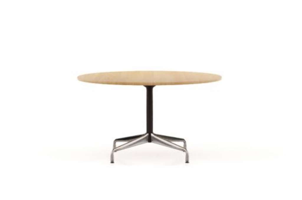 Vitra - Eames Segmented Table Dining rund Ø130 cm - Eiche natur massiv, geölt - indoor