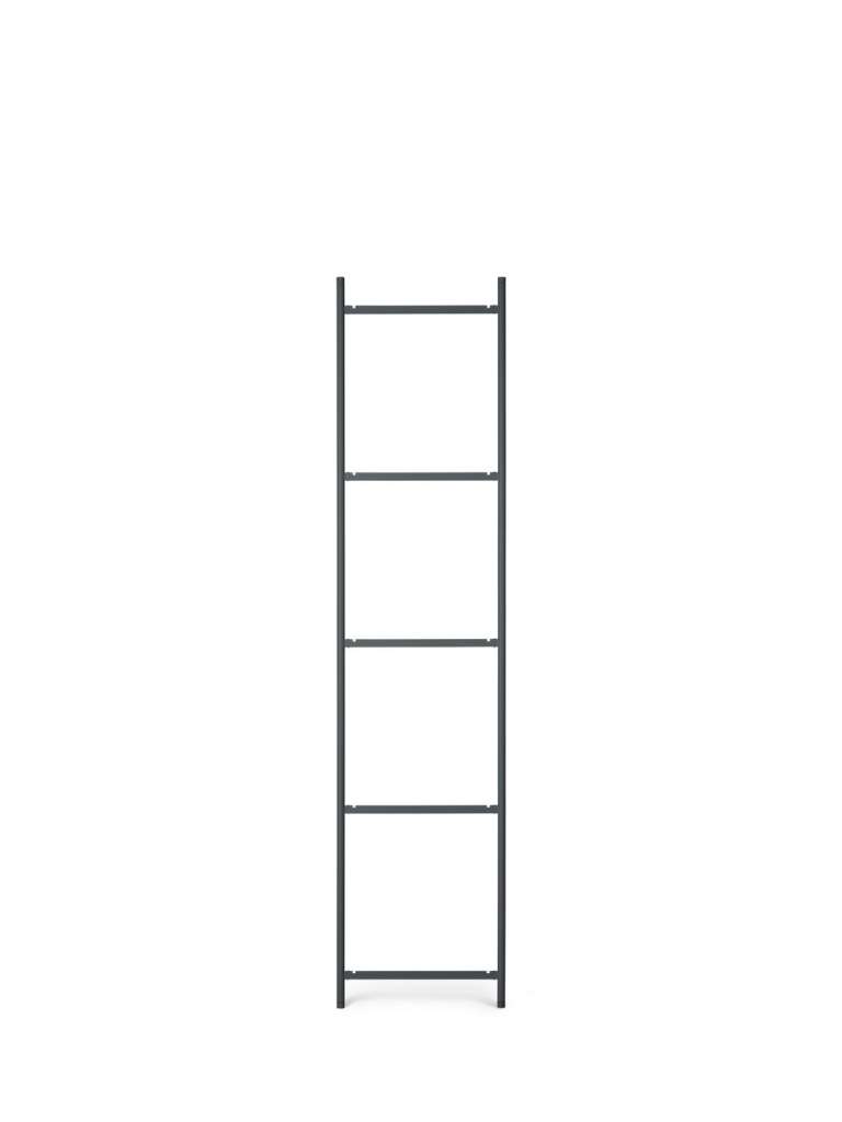 ferm LIVING - Punctual Seitenleiter - 5 Spossen - dunkelblau - indoor