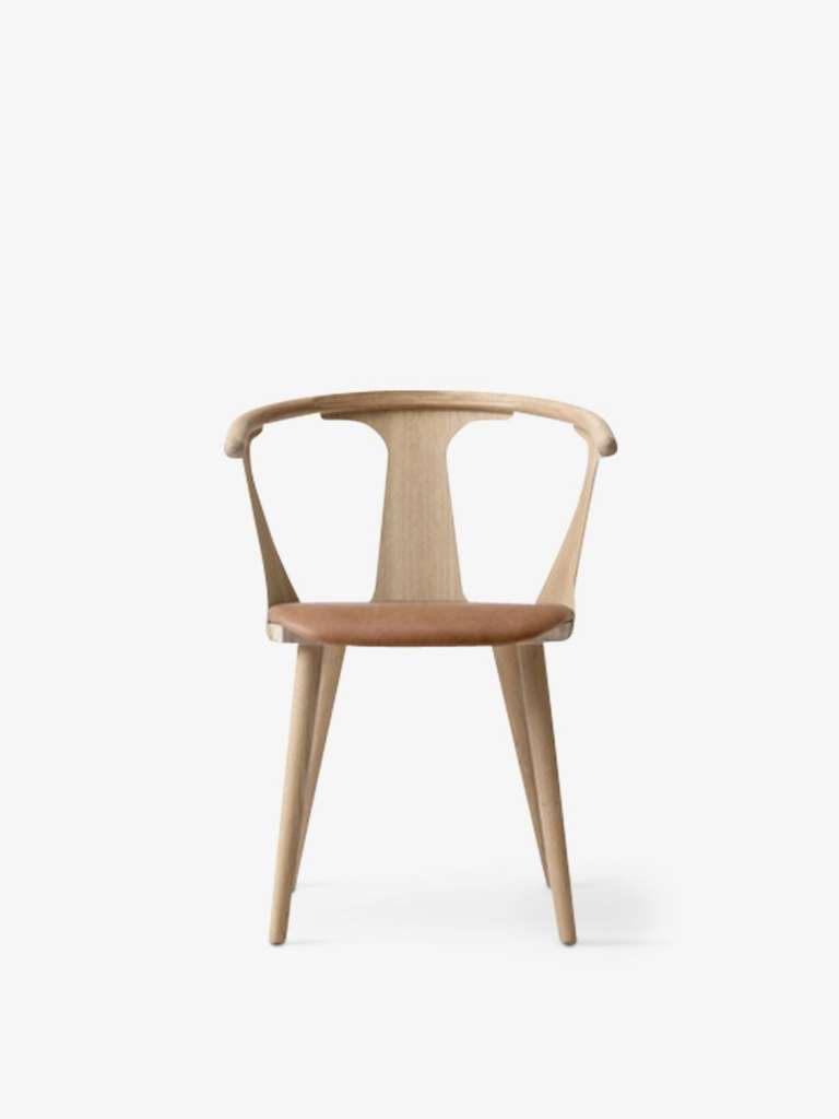 andTRADITION - In Between SK2 Stuhl - Cognac Silk leather/White Oiled Oak - indoor