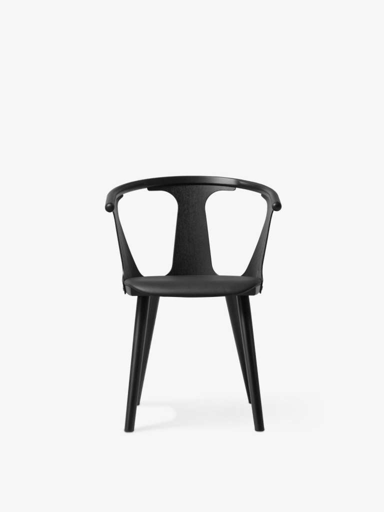 andTRADITION - In Between SK2 Stuhl - Black Silk Leather/Black Lacquered Oak - indoor