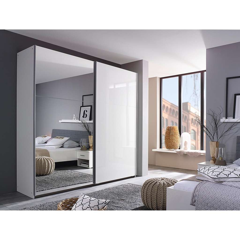 home24 Schwebetuerenschrank Halle