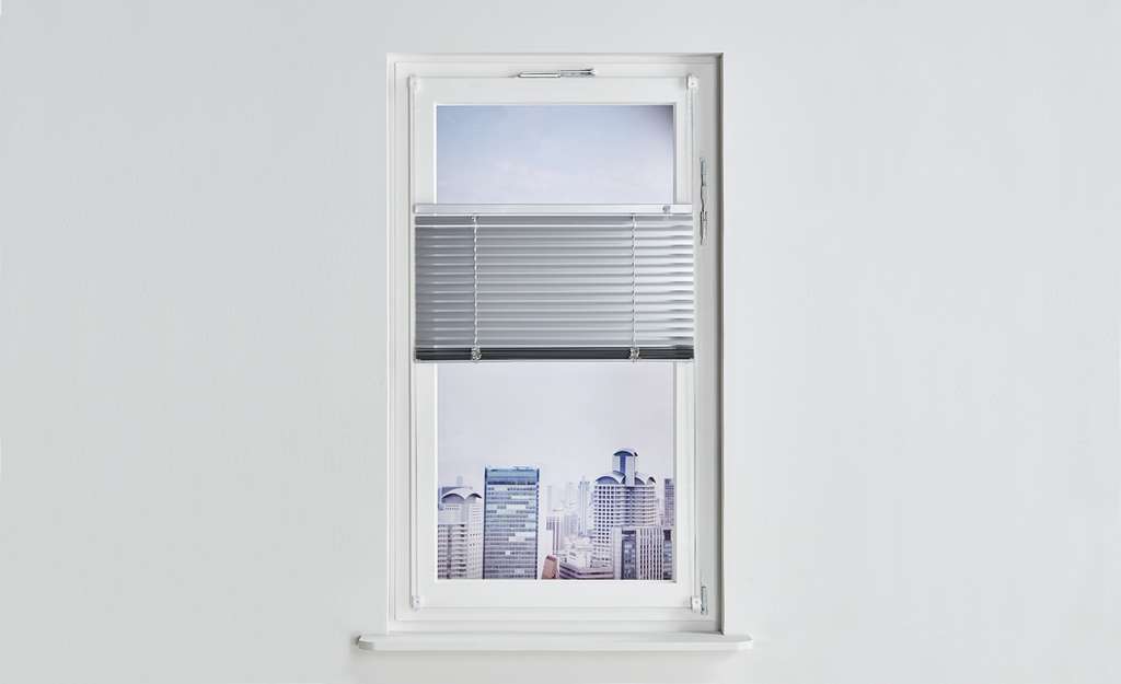 Verspannte Alujalousie ¦ silber ¦ Maße (cm): B: 90 Gardinen & Vorhänge > Rollos & Sonnenschutz > Jalousien - Höffner